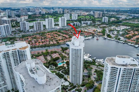 Condo in Aventura, Florida, 3 bedrooms  № 1011630 - photo 2