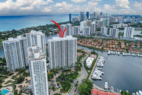 Condominio en venta en Aventura, Florida, 3 dormitorios, 173.26 m2 № 1011630 - foto 3