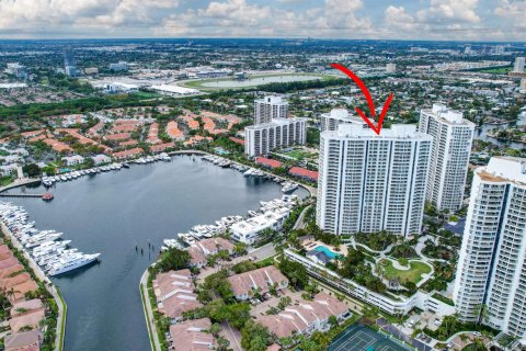 Condominio en venta en Aventura, Florida, 3 dormitorios, 173.26 m2 № 1011630 - foto 9