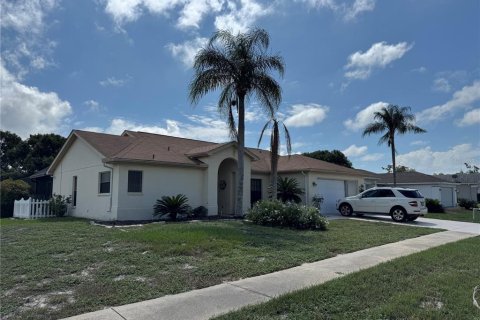 Casa en venta en Hudson, Florida, 3 dormitorios, 176.7 m2 № 1385114 - foto 2