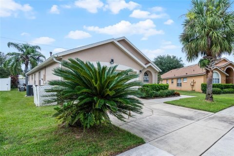 Casa en venta en Clermont, Florida, 4 dormitorios, 170.85 m2 № 1385150 - foto 3