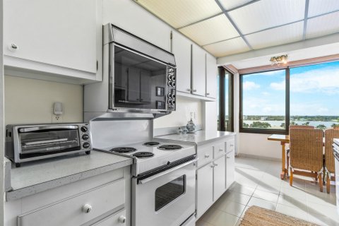 Copropriété à vendre à Palm Beach, Floride: 2 chambres, 139.17 m2 № 972940 - photo 25