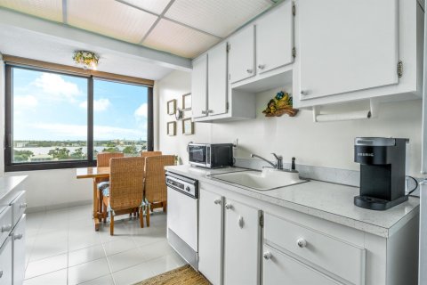 Copropriété à vendre à Palm Beach, Floride: 2 chambres, 139.17 m2 № 972940 - photo 24