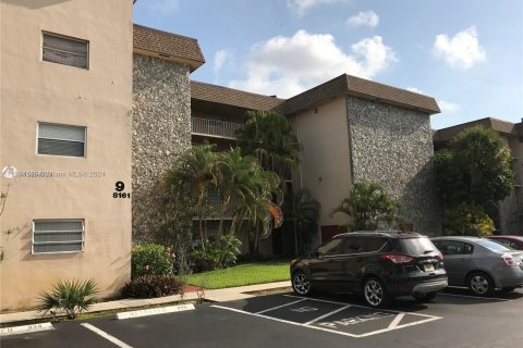 Condominio en venta en Davie, Florida, 1 dormitorio, 68.84 m2 № 1376025 - foto 1