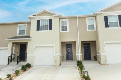 Townhouse in Davenport, Florida 3 bedrooms, 155.33 sq.m. № 1384754 - photo 1