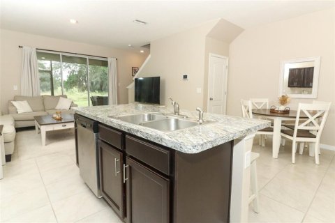 Townhouse in Davenport, Florida 3 bedrooms, 155.33 sq.m. № 1384754 - photo 8