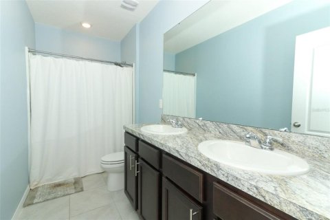 Townhouse in Davenport, Florida 3 bedrooms, 155.33 sq.m. № 1384754 - photo 19