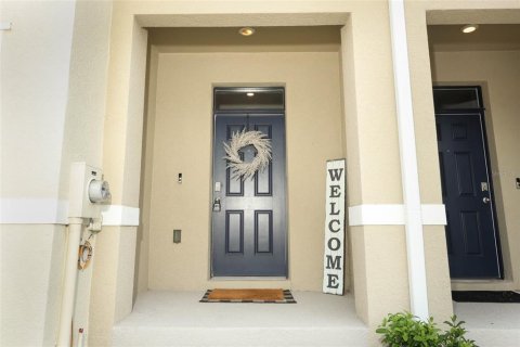 Townhouse in Davenport, Florida 3 bedrooms, 155.33 sq.m. № 1384754 - photo 2