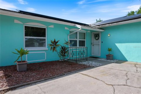 Casa en venta en Tarpon Springs, Florida, 3 dormitorios, 151.9 m2 № 1384752 - foto 2