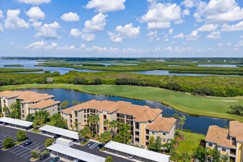 Condo in Bradenton, Florida, 2 bedrooms  № 1376483 - photo 1