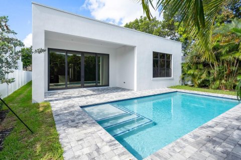 Casa en venta en Fort Lauderdale, Florida, 4 dormitorios, 234.67 m2 № 775937 - foto 2