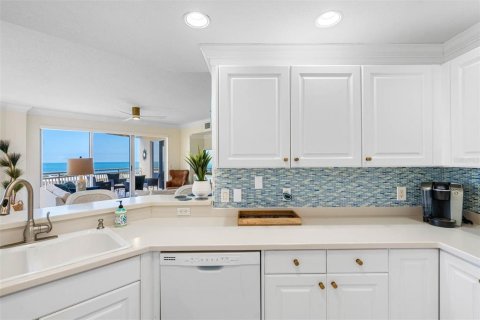 Condo in Clearwater, Florida, 2 bedrooms  № 1107512 - photo 16