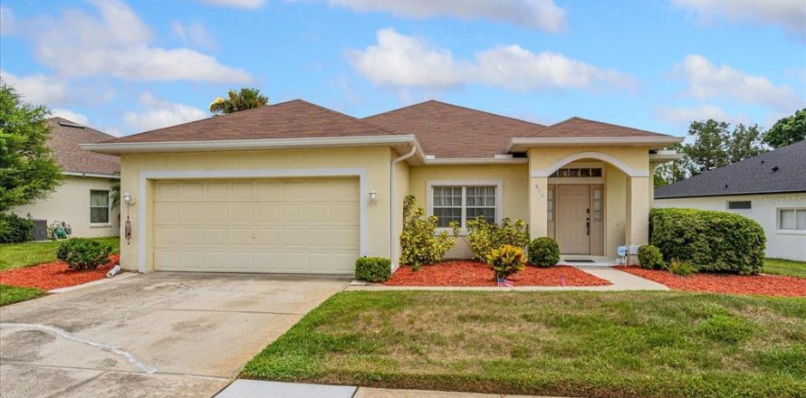 House in Davenport, Florida 3 bedrooms, 141.86 sq.m. № 1322715