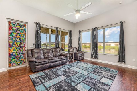 Villa ou maison à vendre à Kissimmee, Floride: 4 chambres, 245.54 m2 № 1349467 - photo 9