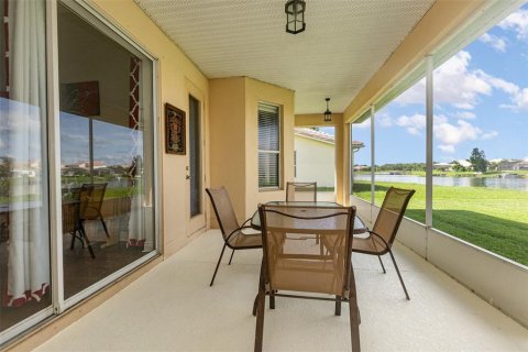 Villa ou maison à vendre à Kissimmee, Floride: 4 chambres, 245.54 m2 № 1349467 - photo 28