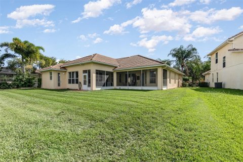 House in BELLALAGO in Kissimmee, Florida 4 bedrooms, 245.54 sq.m. № 1349467 - photo 30