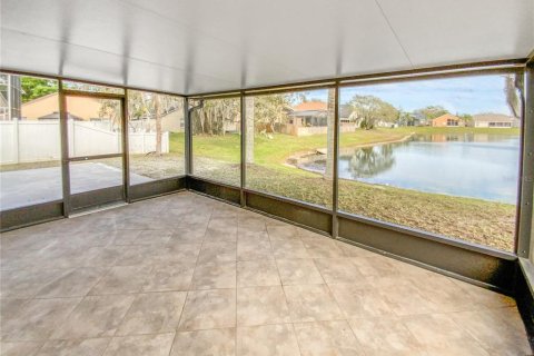 Villa ou maison à vendre à Orlando, Floride: 4 chambres, 176.42 m2 № 1008406 - photo 4
