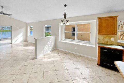 Villa ou maison à vendre à Orlando, Floride: 4 chambres, 176.42 m2 № 1008406 - photo 9