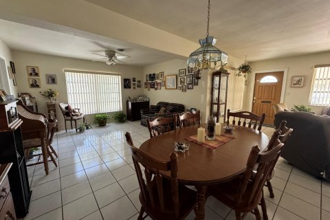 House in Fort Lauderdale, Florida 3 bedrooms, 146.51 sq.m. № 1099832 - photo 19