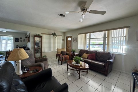 House in Fort Lauderdale, Florida 3 bedrooms, 146.51 sq.m. № 1099832 - photo 15