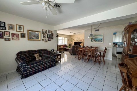 House in Fort Lauderdale, Florida 3 bedrooms, 146.51 sq.m. № 1099832 - photo 6