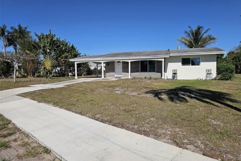 Casa en venta en Port St. Lucie, Florida, 2 dormitorios, 85.84 m2 № 1141653 - foto 2