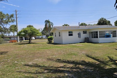 Casa en venta en Port St. Lucie, Florida, 2 dormitorios, 85.84 m2 № 1141653 - foto 4