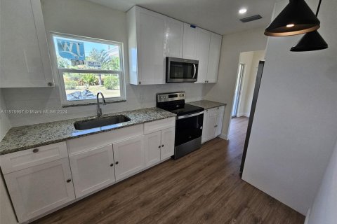 Casa en venta en Port St. Lucie, Florida, 2 dormitorios, 85.84 m2 № 1141653 - foto 28