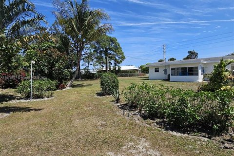Casa en venta en Port St. Lucie, Florida, 2 dormitorios, 85.84 m2 № 1141653 - foto 20