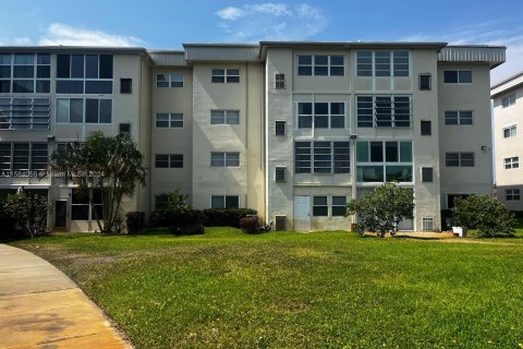 Condo in Boynton Beach, Florida, 1 bedroom  № 1176621 - photo 2