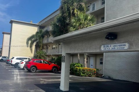 Condo in Boynton Beach, Florida, 1 bedroom  № 1176621 - photo 4