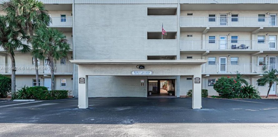 Condo in Boynton Beach, Florida, 1 bedroom  № 1176621