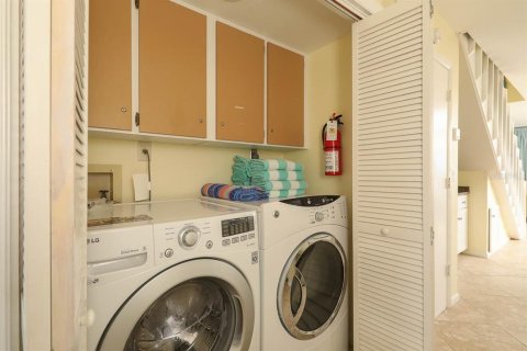 Снять в аренду таунхаус в Бока Гранде, Флорида 1 комната, 118.54м2, № 567084 - фото 21