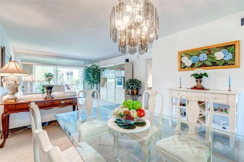 Condominio en venta en Lauderhill, Florida, 2 dormitorios, 99.41 m2 № 1127486 - foto 18