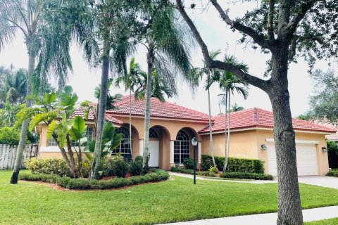 Villa ou maison à vendre à Pembroke Pines, Floride: 5 chambres, 262.82 m2 № 1381986 - photo 2