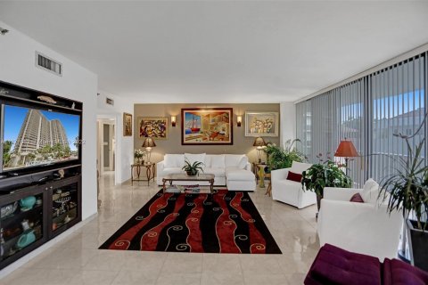 Copropriété à vendre à Aventura, Floride: 2 chambres, 167.22 m2 № 120560 - photo 6