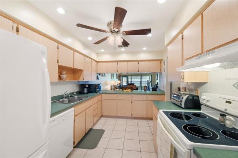 Casa en venta en Port Richey, Florida, 2 dormitorios, 123.19 m2 № 1274275 - foto 10