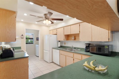 Casa en venta en Port Richey, Florida, 2 dormitorios, 123.19 m2 № 1274275 - foto 11