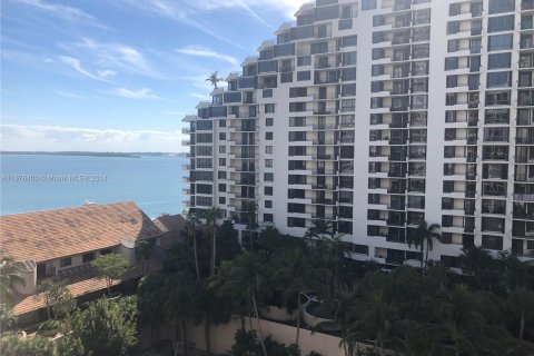 Condominio en venta en Miami, Florida, 1 dormitorio, 65.03 m2 № 1404600 - foto 1