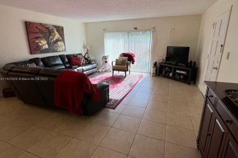 Condominio en venta en Coral Springs, Florida, 2 dormitorios, 102.19 m2 № 666210 - foto 8