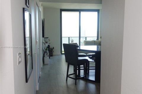 Condominio en venta en Miami, Florida, 1 dormitorio, 72.09 m2 № 1403056 - foto 5