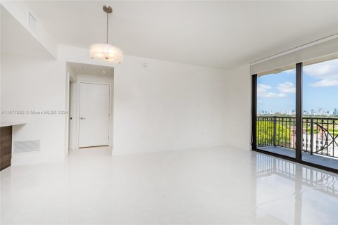 Condominio en venta en Coral Gables, Florida, 3 dormitorios, 102.84 m2 № 1403146 - foto 11