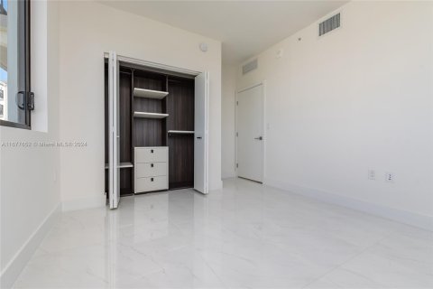 Condominio en venta en Coral Gables, Florida, 3 dormitorios, 102.84 m2 № 1403146 - foto 21