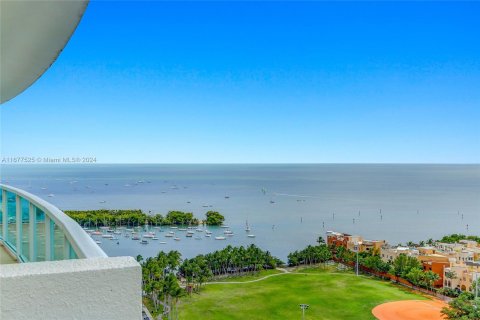 Copropriété à vendre à Miami, Floride: 3 chambres, 125.33 m2 № 1403102 - photo 1