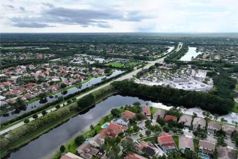 Villa ou maison à vendre à Weston, Floride: 4 chambres, 189.06 m2 № 1376060 - photo 23