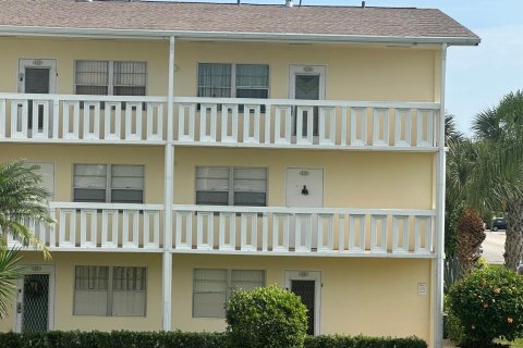 Condo in Boca Raton, Florida, 2 bedrooms  № 936687 - photo 1