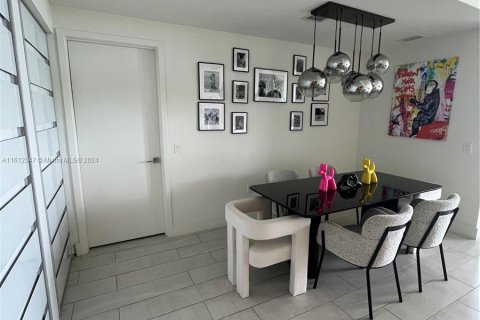 Condo in Sunrise, Florida, 2 bedrooms  № 1234537 - photo 29