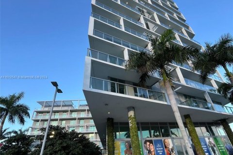 Condominio en venta en Sunrise, Florida, 2 dormitorios, 95.32 m2 № 1234537 - foto 1