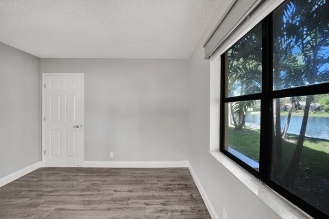 Copropriété à vendre à Coral Springs, Floride: 2 chambres, 78.04 m2 № 1135384 - photo 4