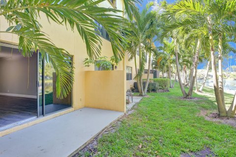 Condominio en venta en Coral Springs, Florida, 2 dormitorios, 78.04 m2 № 1135384 - foto 11